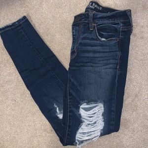 American Eagle dark wash distressed denim jegging jeans